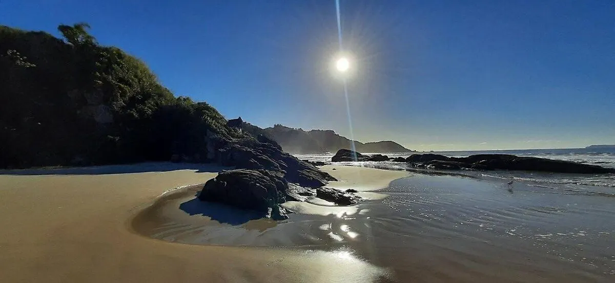 Casa Top, 3 Suites, Acesso Privativo A Praia Do Mariscal Bombinhas