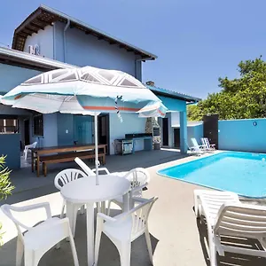 Casa Patta - 05 Dormitórios, Com Piscina. Casa de Férias